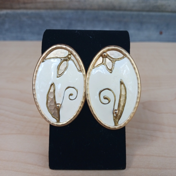 Jewelry - Vintage Elegant White Enamel And Gold Tone Oval Peirced Earrings MCM Large